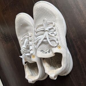 APL Techloom Breeze Women's Shoes